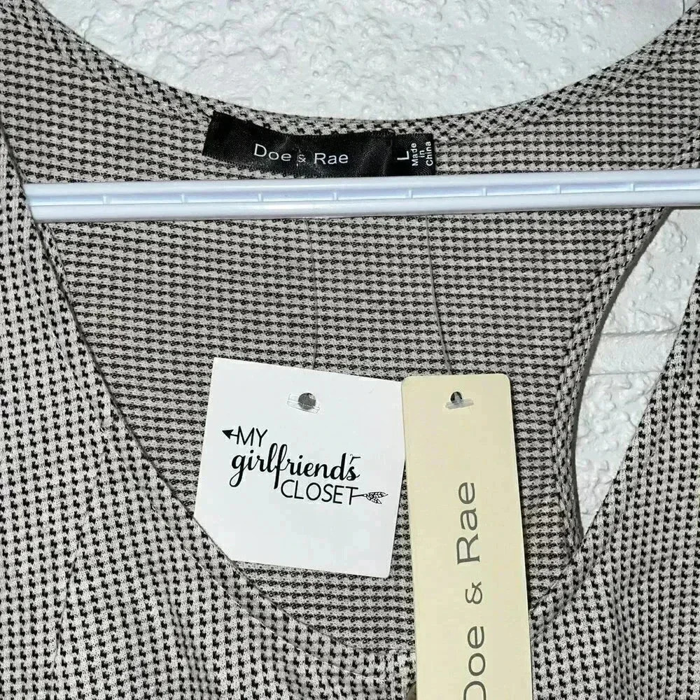 Doe & Rae  Dress - Picture 5 of 7